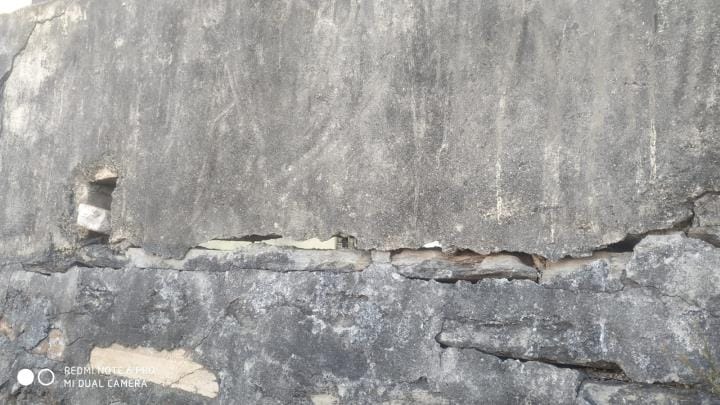 Danger increases due to dilapidated security wall