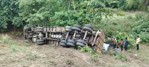 Two people died in road accidents