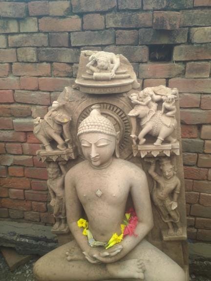 There is a dispute between Buddhist and Jain people over the idol found during excavation