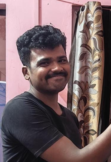 Youth dies under suspicious circumstances, dead body found hanging