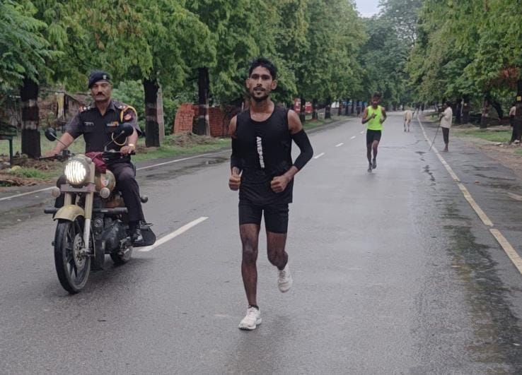 Vishal first and Krishna second in marathon