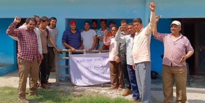 Demonstration of grain vendors in Syalde
