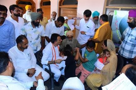 Union Minister of State meets relatives of martyred soldier, assures help