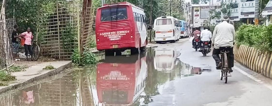 Heavy rain overnight causes waterlogging in many places