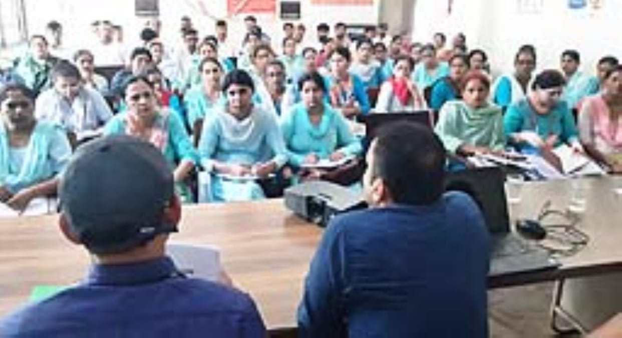 Tell teachers new and interesting ways of teaching