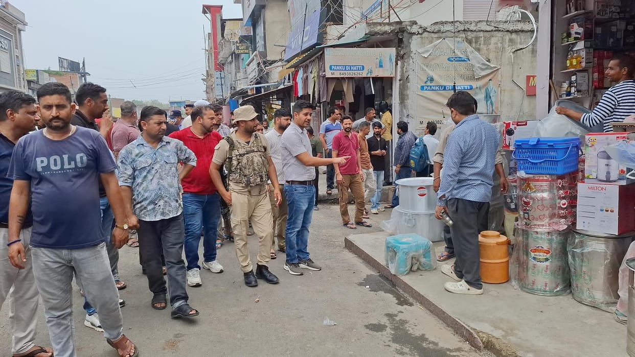 Administration removed encroachment from the market in Chadwal