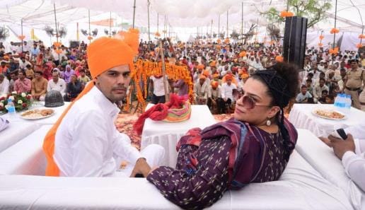 Minister Shruti made a promise in a public meeting on the issue of water for 22 villages