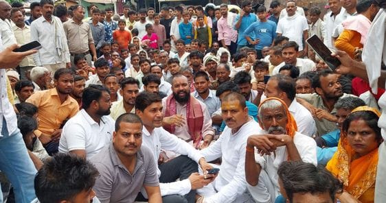 A youth from a different community took away the teenager, protest outside the police station