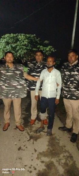 In a police encounter, the rape accused was shot in the leg and injured