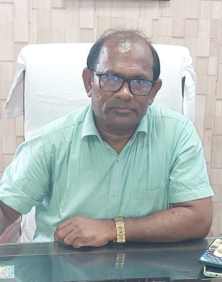 Doctors and employees should reach hospital on time: CMO