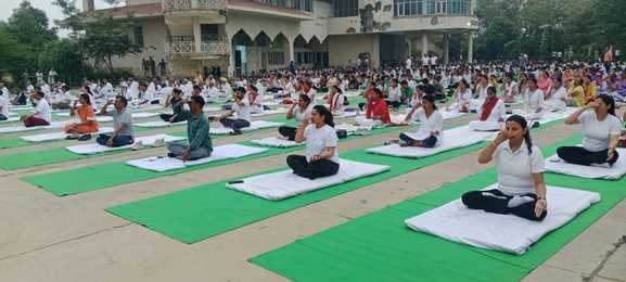 International Yoga Day today, 15 thousand people will do yoga together in the district