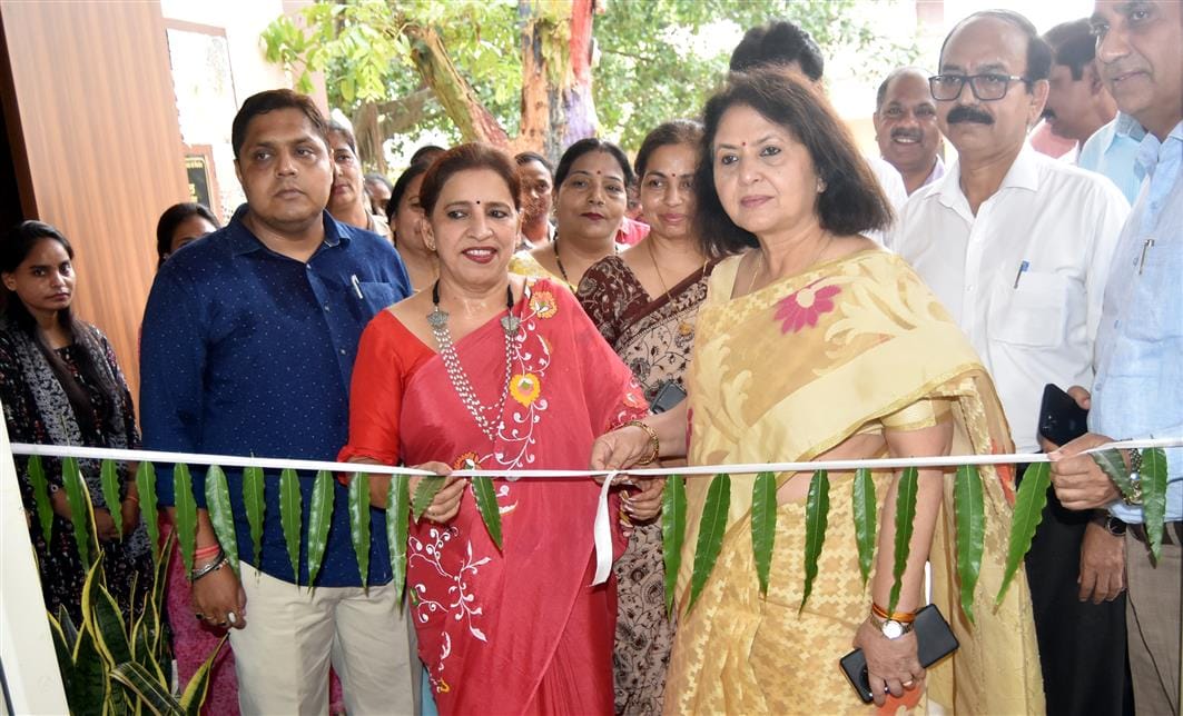 The message of conservation of nature and plants was given in the exhibition
