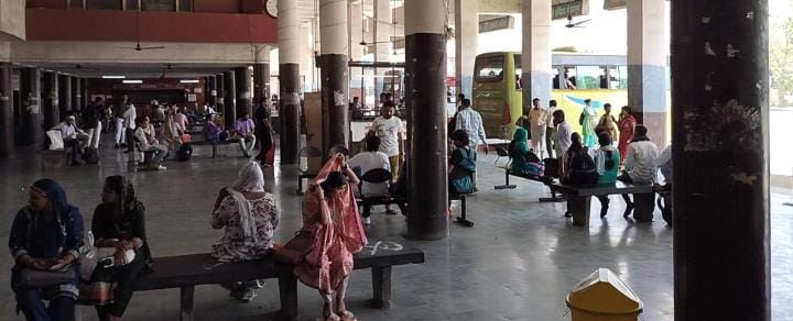 90 roadways buses were sent for the state level yoga program organized in Kurukshetra, passengers were troubled