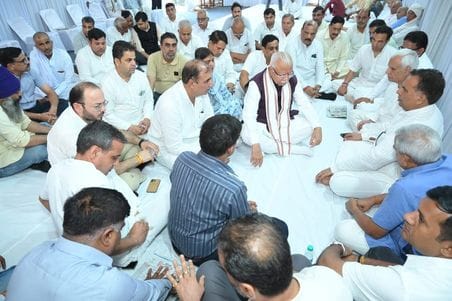 Many eminent personalities including Union Minister reached to express condolence on the demise of the mother of former Finance Minister