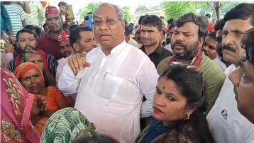 Santbali was already ill, he went to see the fight and died there: Sanjay
