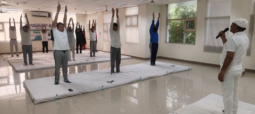 Judge and employees did yoga in the court premises