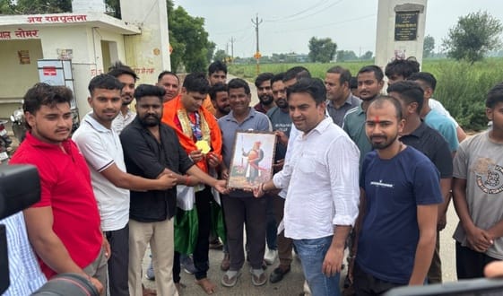 Wrestler Vikas Tomar welcomed