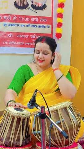 Tabla playing and bol padhant competition was held
