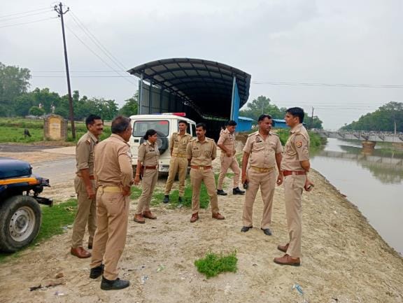 A young man who went to take bath in the canal drowned, police started searching