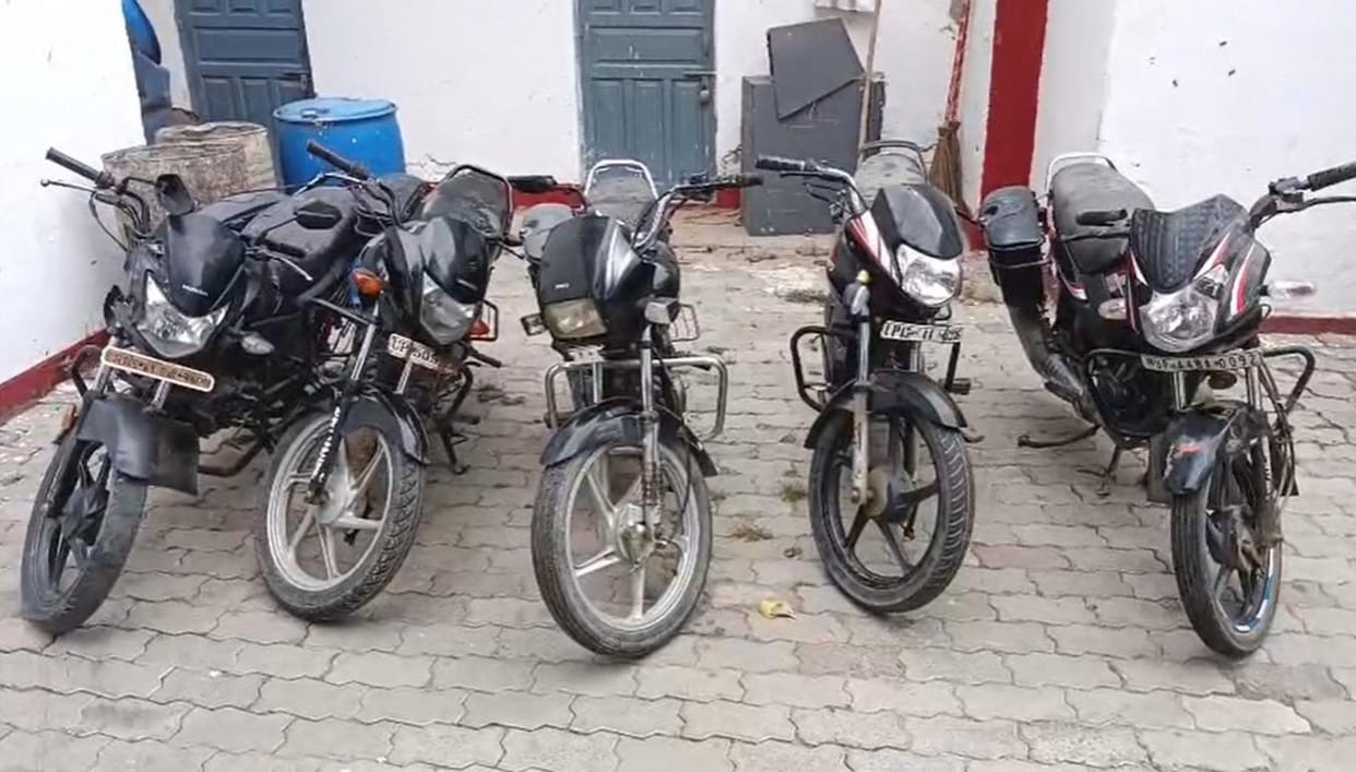 Four juvenile delinquents under protection with five stolen bikes