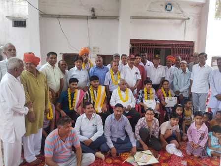 Successful students of NEET and IIT were felicitated