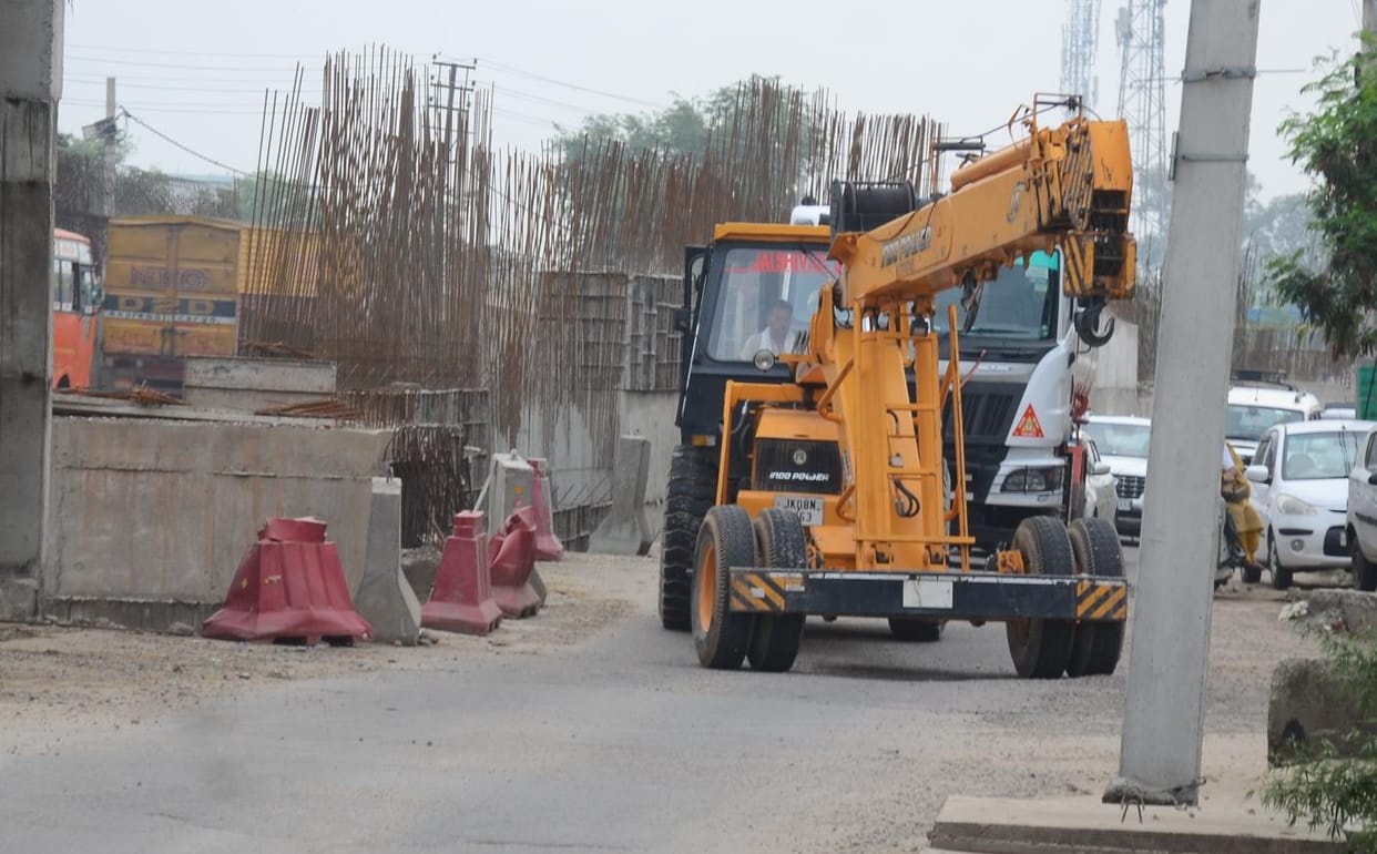 Highway construction is slow, traffic is affected