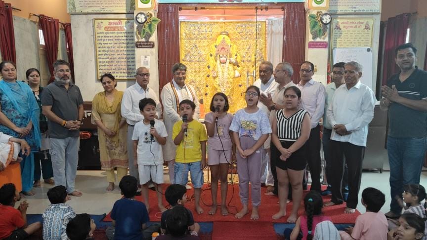 Children recited bhajans, Hanuman Chalisa and couplets in the spiritual camp