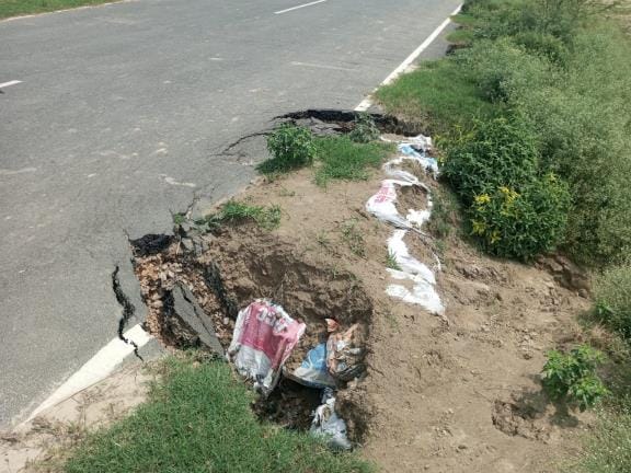 Raincut flood protection arrangements on Karmani-Belauli dam are inadequate
