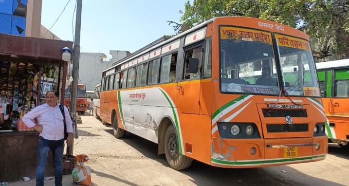 You will have to pay full seat even for half the bus ticket