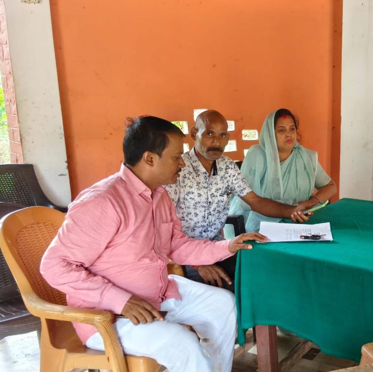 BJP Mahila Morcha district president sat at the police station when the accused were not arrested