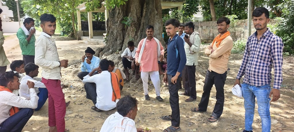 Laborer dies under suspicious circumstances, murder alleged