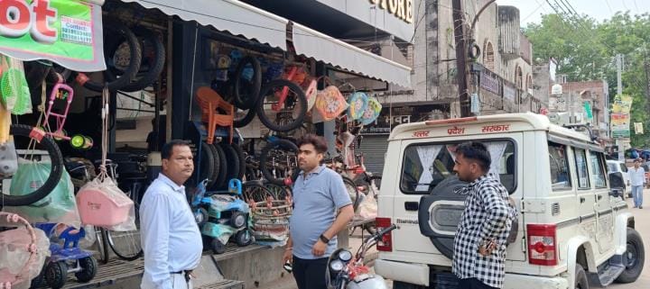 The development authority team arrived to inspect the multi-storey building