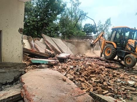 Bulldozers run on another madrasa built on government land