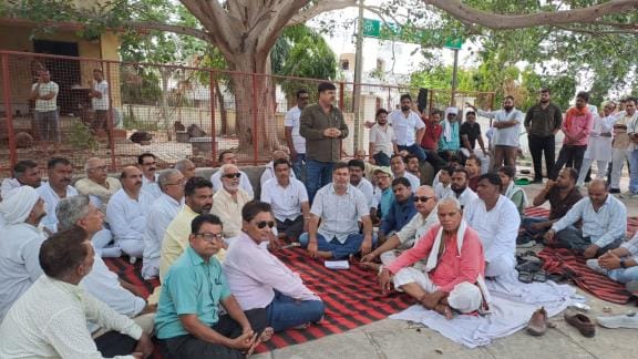 Brahmin society will protest if no action is taken