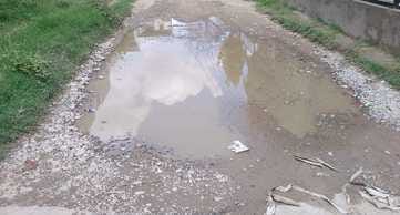 Sewerage system in HUDA sector is in shambles, officials are not taking any action