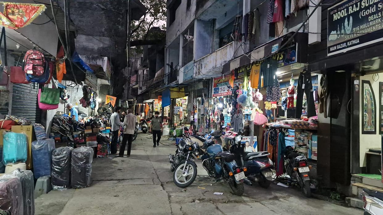 The market opened after the summer vacation, the liveliness returned after four days of silence