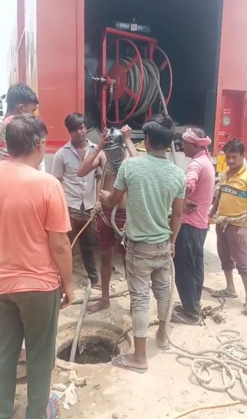 In Ashok Nagar, blockages will be searched with cameras, and cleaning of sewers will start with a super sucker machine.