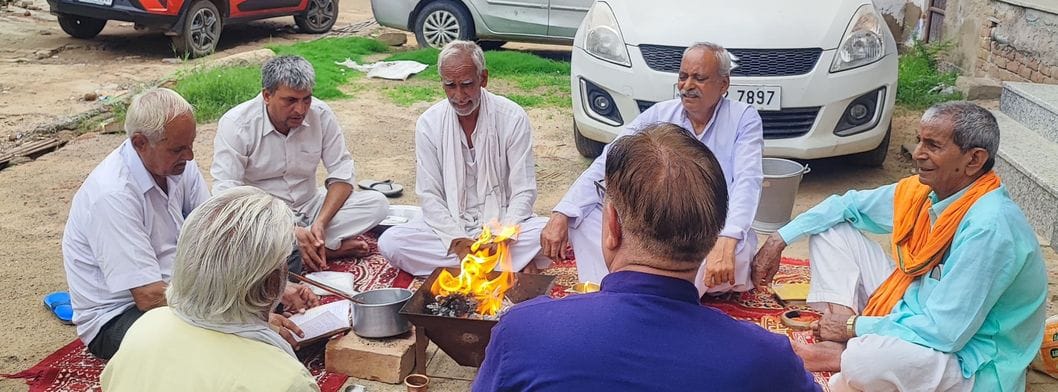Havan was performed in Daugda Ahir on Amavasya