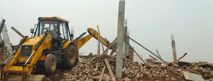 Demolition in illegal colony in Bhaiyapur limits