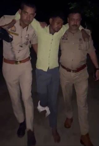 Encounter with miscreants who robbed Saraf of Chandausi, two arrested