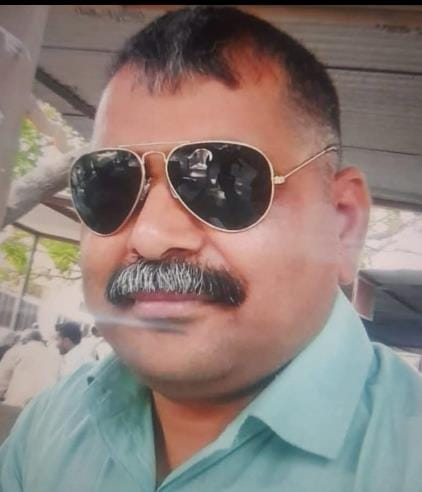 The former Pradhan who was injured by the bullet died during treatment in Lucknow