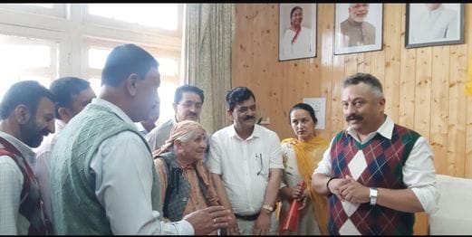 Government should fill the vacant posts of teachers in Tyali school soon: School management
