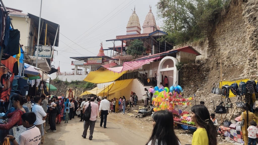 Crowd of people gathered in Tauni Devi fair, jam increased the problem