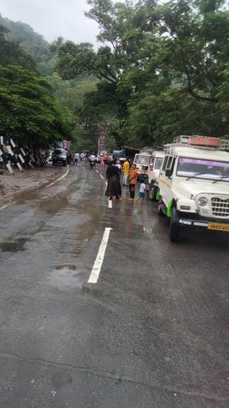 Debris came again in Batnagar, traffic stopped for one and a half hour