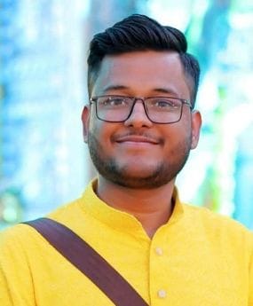 Youth dies during treatment due to collision with roadways busYouth dies during treatment due to collision with roadways bus