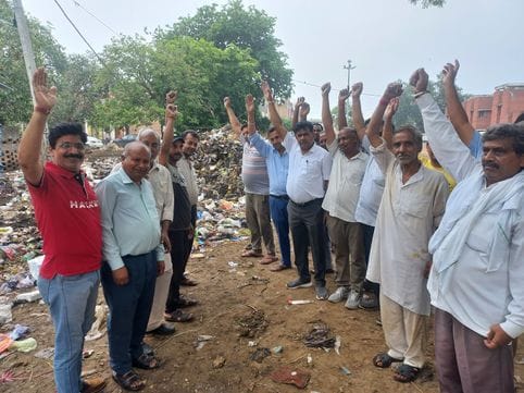 Residential area Huda Market has become a dumping yard: Singla