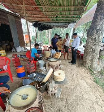 Samples of Ghevar and other sweets being sold openly on the roadside in the city