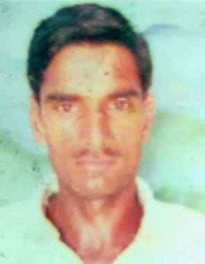 Young man dies under suspicious circumstances, body found on the roadside