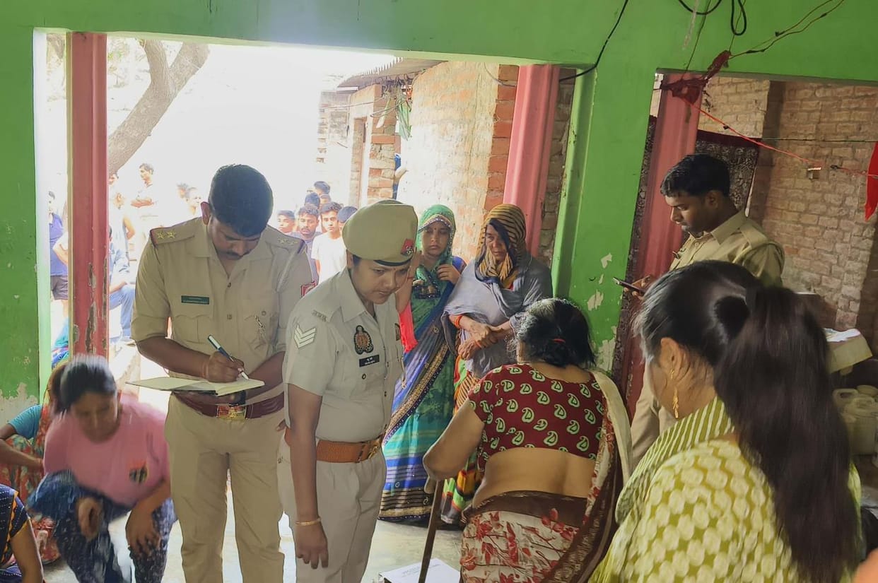 The laborer's daughter committed suicide by hanging herself