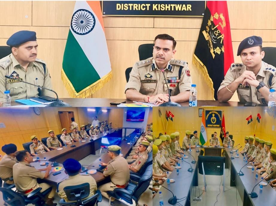 Police Officer meet with SSP